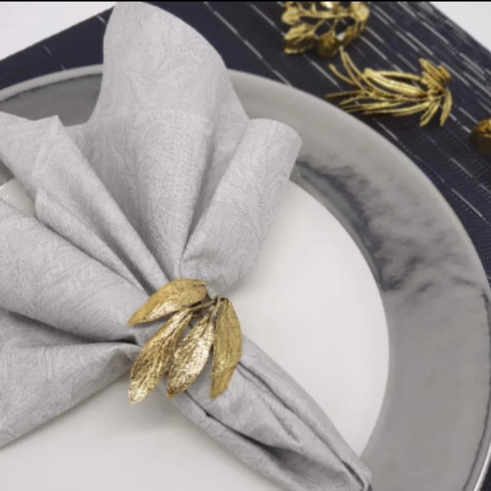 Set of 8 Rustic VTG look Brass Leaf Herb Napkin Holder Ring wedding dinner party